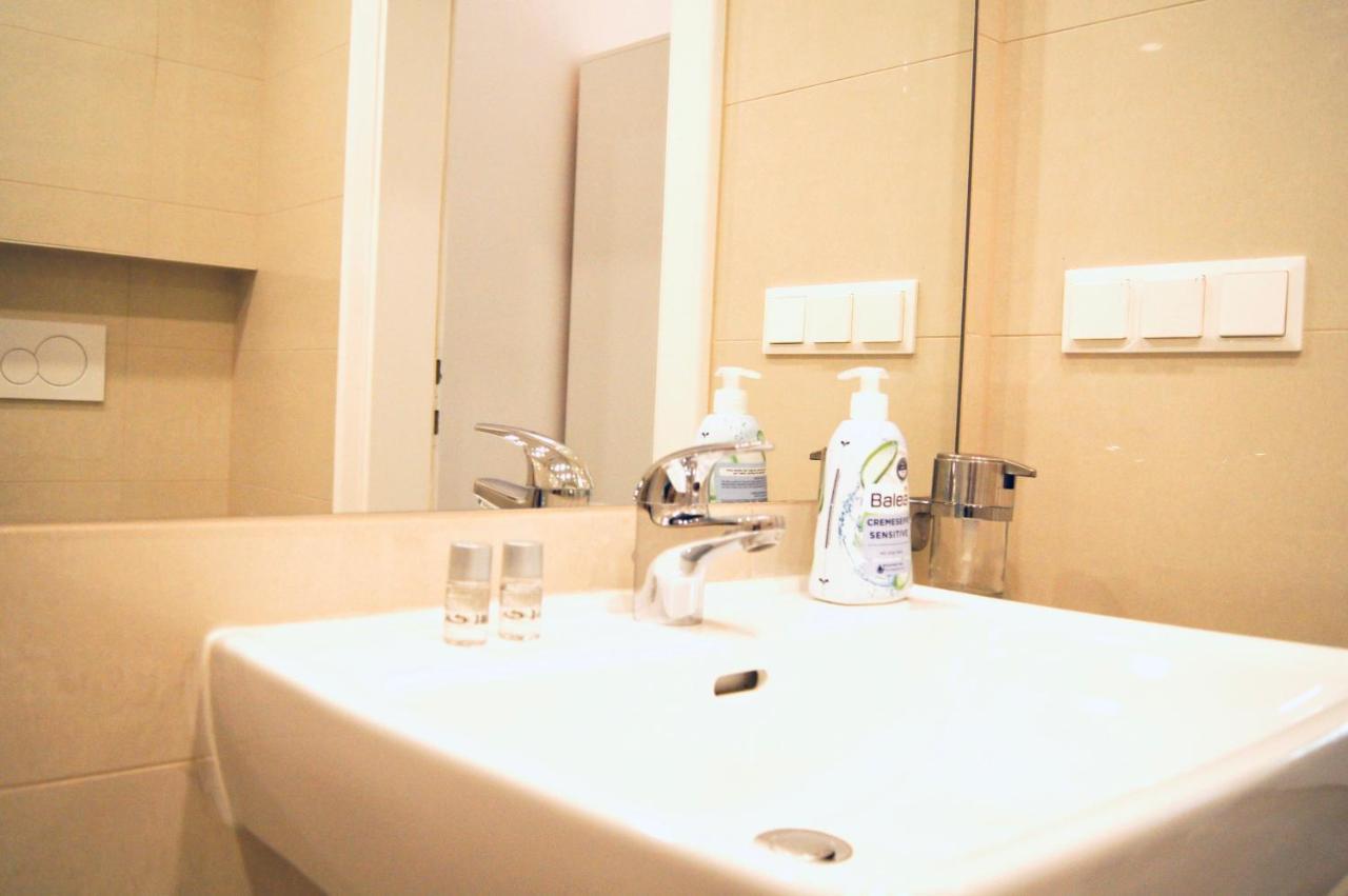 Beautiful Apartment 3 City Center فيينا المظهر الخارجي الصورة